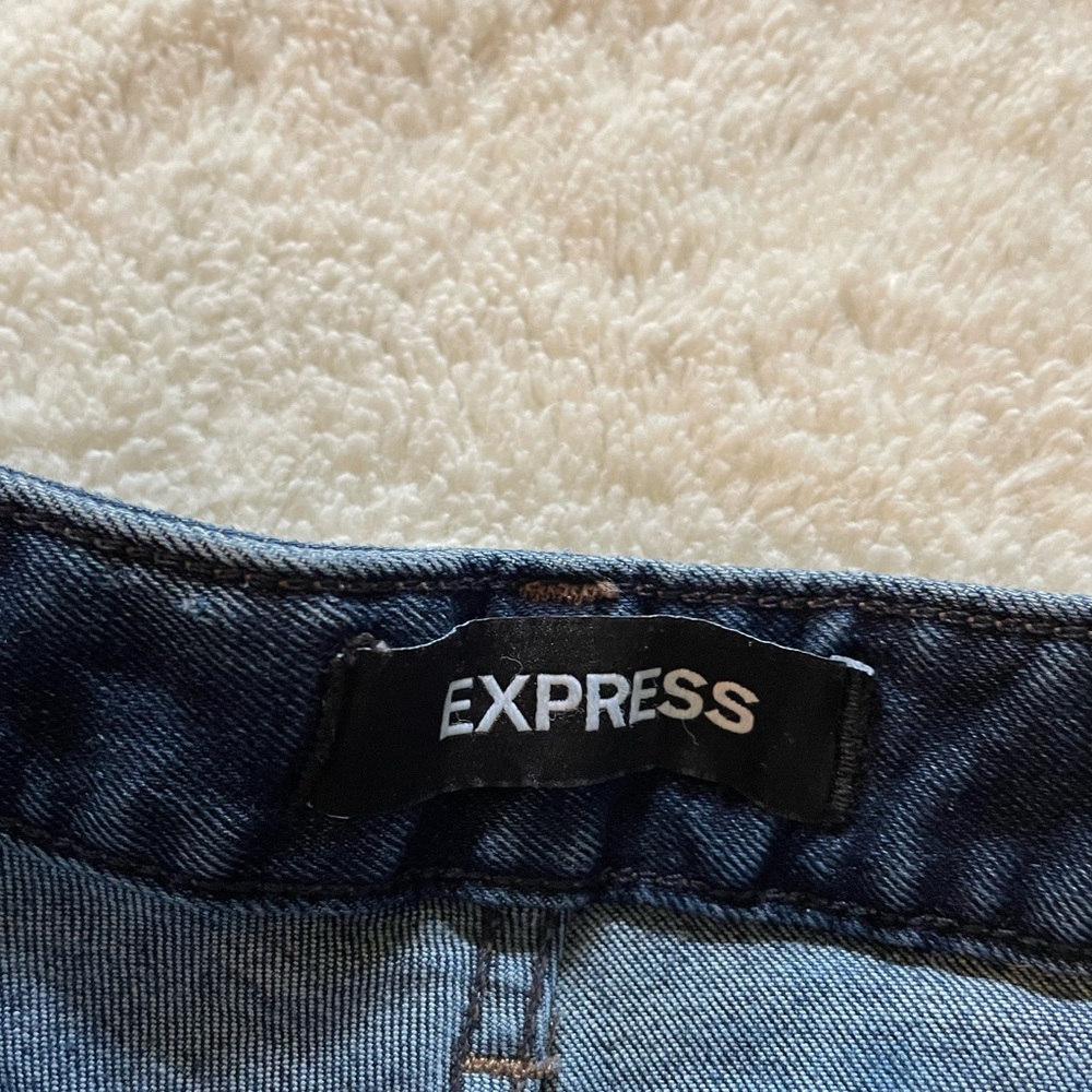 Express Shortie Relaxed‎ Low Rise Denim Jean Shorts - Picture 2 of 6